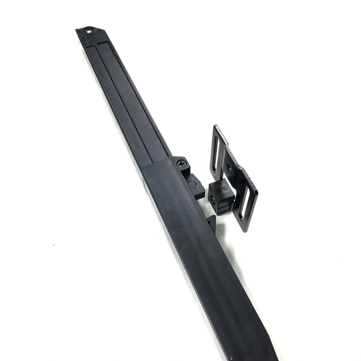 Illustration of Dog Cage Soft Close Mechanism